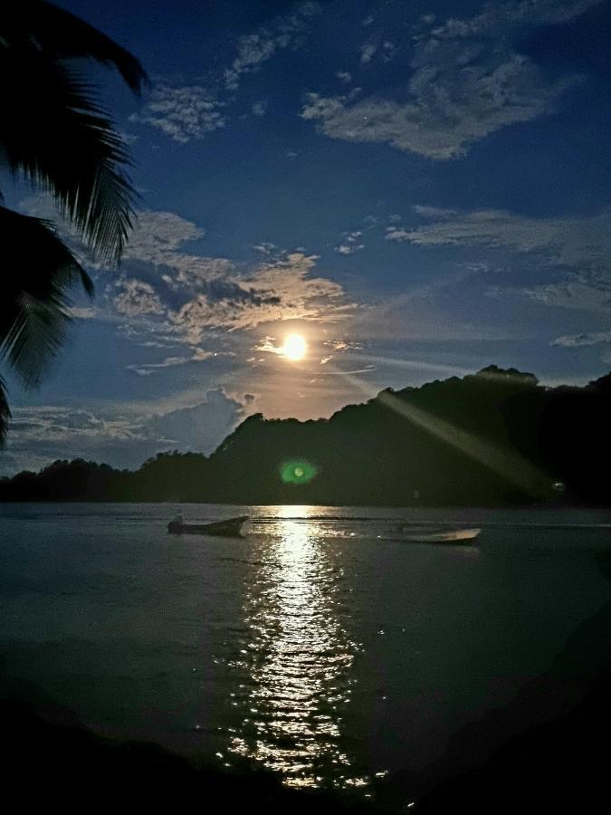 Paradise Island Beach Hotel Isla Grande Eksteriør billede