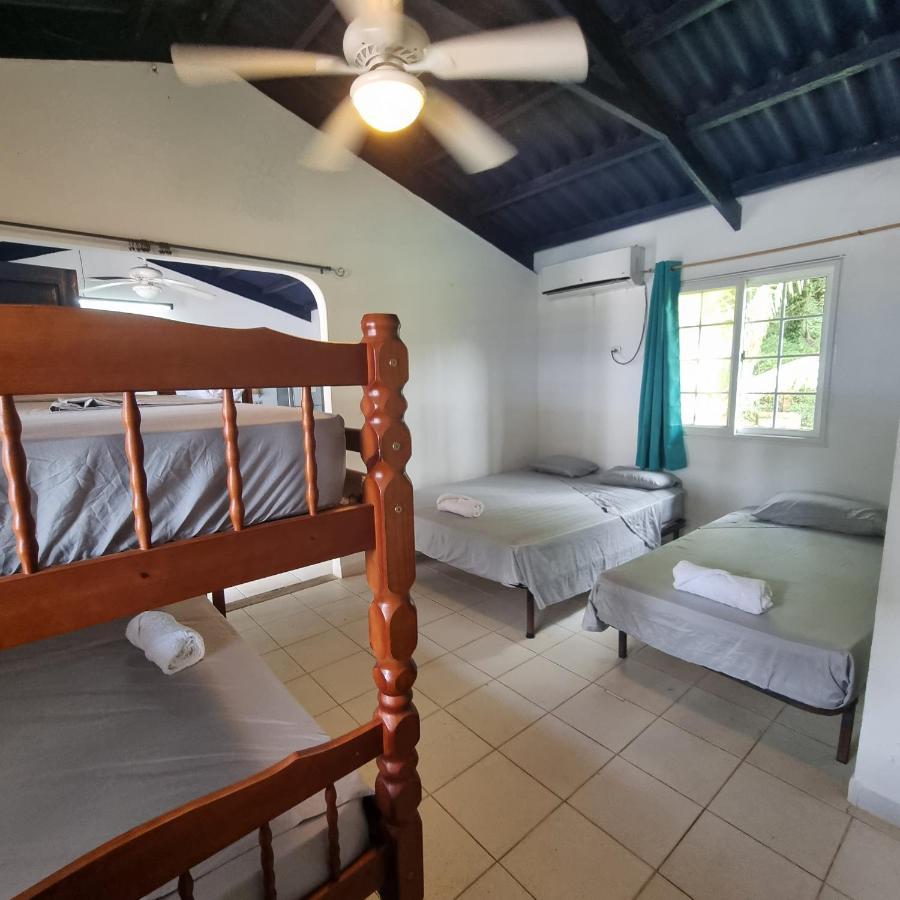 Paradise Island Beach Hotel Isla Grande Eksteriør billede